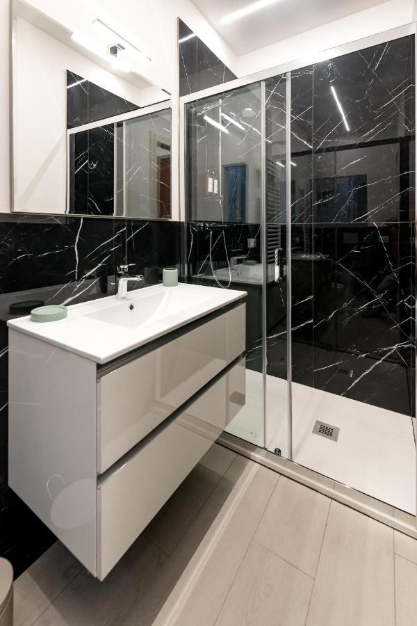 Obsidian -Centro- Wifi + Free Parking Apartment Ravenna Exterior photo